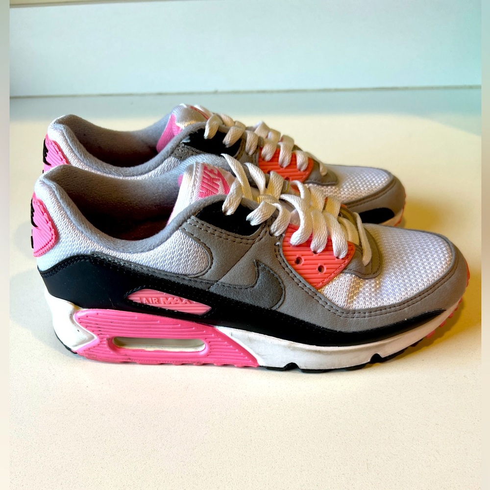 Nike Womens Airmax 90 authentic